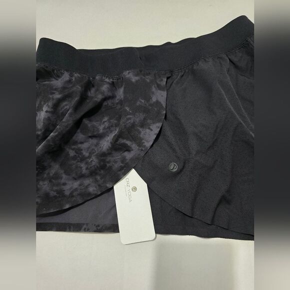 Crz Yoga Dolphin Running Shorts Size XL In Black - Picture 3 of 9